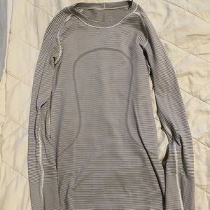 Lululemon Swiftly Tech size 4